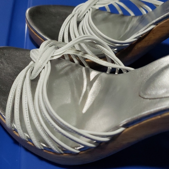 Women's Heels - Picture 4 of 5